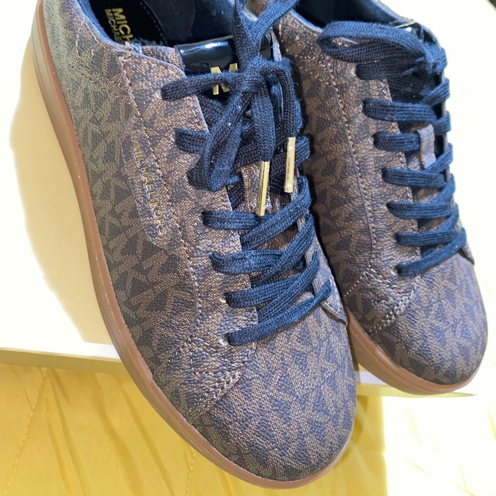 Michael Kors New With Box Women Tennis Size 6